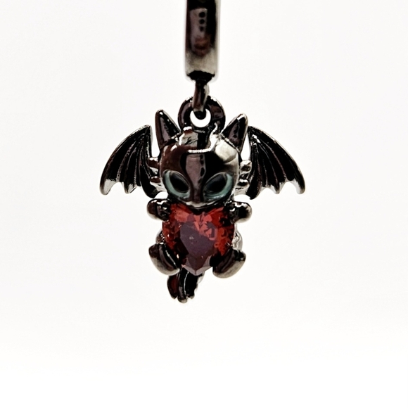 Black Dragon Sterling Silver Charm Red Heart Heart New - Picture 2 of 3